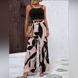 Stylish Black and pink Leaf Print Women's Pants
